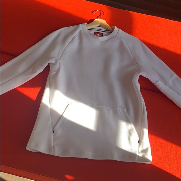 Nike Other - All white mens Nike sweater good condition